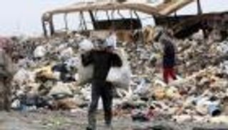نفايات بغداد.. كيف تضيء "مكبات الأمل" عتمة العراق؟