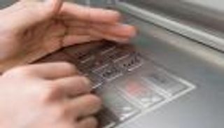 ماذا تفعل إذا نسيت كلمة سر بطاقة الخصم والائتمان؟