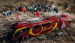 تحطم حافلة في باكستان - أرشيفية