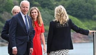 بايدن وجيل مع جونسون وزوجته - 