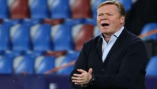 رونالد كومان مدرب برشلونة