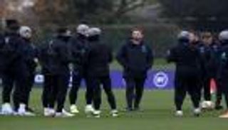 "خطط من السماء".. الجماهير تعبث بعقول يورو 2020