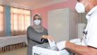 تبون وزوجته.. "شراكة" تحت سقف منزل ومركز تصويت واحد