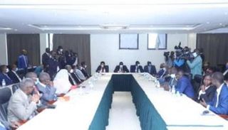 جانب من جلسة سابقة للمفاوضات بين الخرطوم والحركة الشعبية 