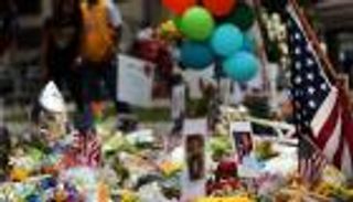 بايدن يكرم ضحايا هجوم أورلاندو الدامي بـ"نايت كلوب مقدس"