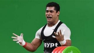 بطل رفع الأثقال المصري