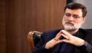 أصغر مرشح إيراني ينفي انسحابه من السباق الرئاسي