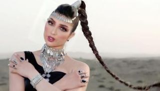 الفنانة المغربية دنيا بطمة