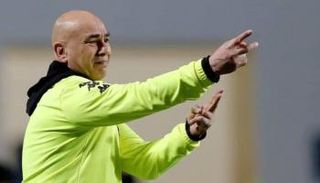 حسام حسن مدرب الاتحاد السكندري الحالي