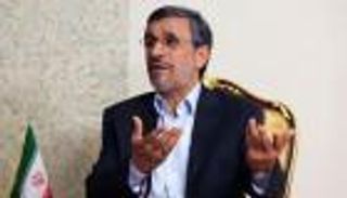 بعد فضحه "العصابة والجواسيس".. استخبارات إيران: نجاد "مريض نفسي"