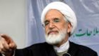 قبل أيام من انتخابات إيران.. كروبي يدعم مرشحا إصلاحيا