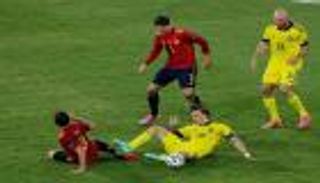 إسبانيا ضد السويد.. قمة "لا كارتوخا" تكتب أول تعادل سلبي في يورو 2020