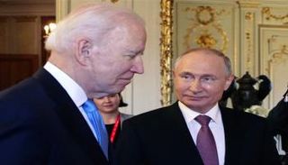 الرئيس الأمريكي ونظيره الروسي 