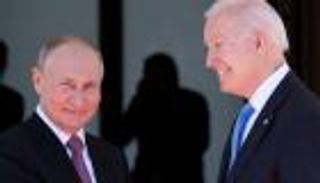 "الحروب النووية" و"حوار الاستقرار".. بيان مشترك لقمة بايدن وبوتين