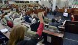 "نون النسوة" في برلمان الجزائر.. سقوط حر 