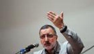 انسحاب زاكاني من سباق الانتخابات في إيران لصالح رئيسي