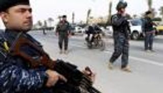 يحاول بيع ابنته القاصر في العراق.. والأمن يحبط الجريمة