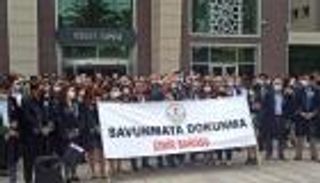 "ثورة المحامين" في تركيا.. عرابو الدفاع يطلبون الحماية