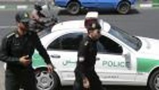 الأمن الإيراني يعتقل شاعرا وناشطا شمال البلاد