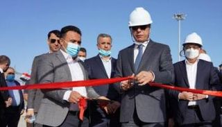 الكاظمي خلال افتتاحة محطة ذي قار الغازية المركبة