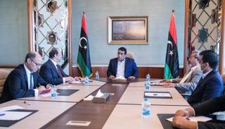 المنفي يستقبل رئيس المخابرات المصري