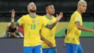 الفيفا يعلق ورسالة من بيليه.. لماذا بكى نيمار بعد فوز منتخب البرازيل؟