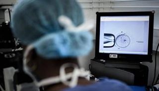  فيروس كورونا يمكن أن يصل إلى الخصيتين ويصيبهما