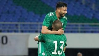 رشيد غزال لاعب الجزائر