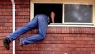 الحب القاتل.. حضر الزوج فقفز العشيق قتيلا من "الرابع"