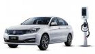 نصر E70 أول الحكاية.. خطة مصر لتعميم السيارات الكهربائية