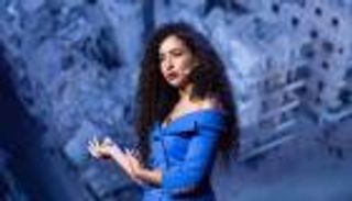 مصممة الجرافيك العالمية غادة والي.. الأصل المُلهم