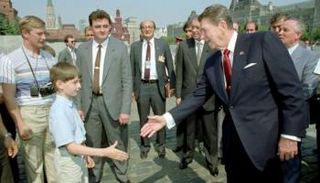 الصورة التي يعتقد أنها للرئيس بوتين حاملا الكاميرا