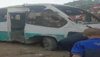 الأتوبيس بعد اصطدام القطار 