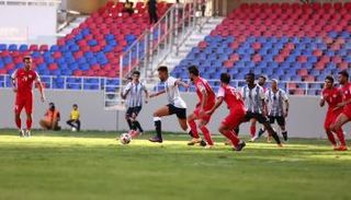 نفط الوسط ضد الصناعات الكهربائية