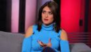 فيديو.. هيدي كرم بعد تمرين الضغط مع ابنها: "ناس مريضة اتهمونا بالشذوذ"