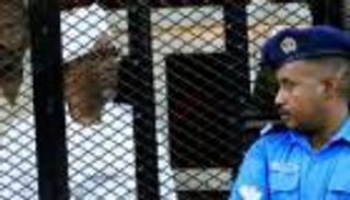 السودان.. أعراض كورونا تغيب البشير عن جلسة محاكمته