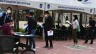 خريجون بالجملة ووظائف بالتقسيط.. كابوس البطالة يطارد شباب تركيا