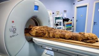 مومياء عنخ خونسو