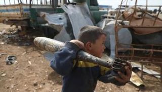 في سوريا.. إعادة تدوير مخلفات الحرب ضد داعش لإعادة البناء