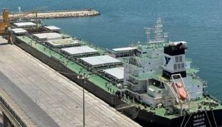 لسعودية تستقبل أول باخرة قمح من استثماراتها الزراعية