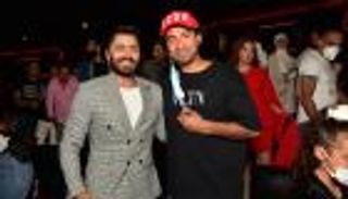 بالصور.. نجوم الفن يشاركون تامر حسني فرحته بعرض فيلمه الجديد "مش أنا"