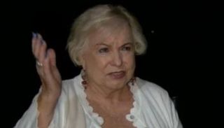 السيدة جوليا يونكوفسكي