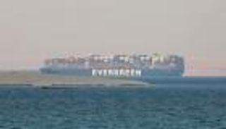 تعويض قناة السويس وتحرير "إيفر جيفن".. صفقة التسوية تتبلور