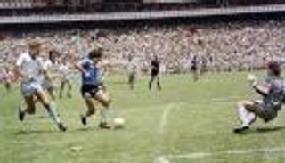 هدف القرن.. الأرجنتين تحيي معجزة مارادونا بصرخة واحدة