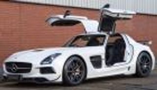 سيارات أوروبية بمحركات خارقة.. 10 صور تلخص تاريخ الـV8