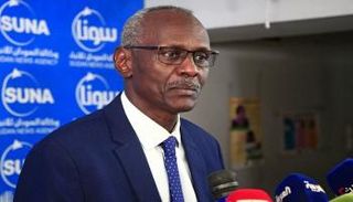 وزير الري السوداني ياسر عباس