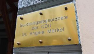 مكتب ميركل في بلدة شترالزوند