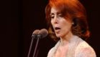 صورة.. فيروز تظهر مع ابنتها ريما رحباني في أحدث إطلالة