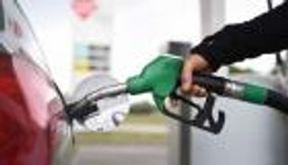 أسعار البنزين الجديدة في لبنان.. زيادة صعبة وظروف أصعب