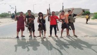 عناصر من مليشيات مدينة العجيلات الليبية - أرشيفية